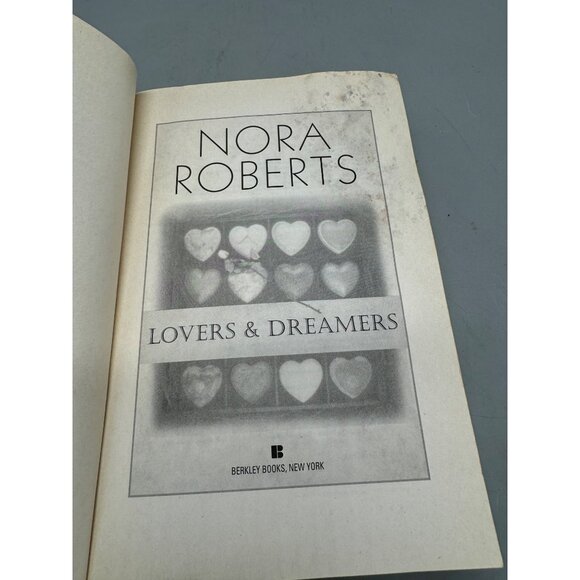 Nora Roberts "Lovers & Dreamers" Paperback Book 2005 English READ - Picture 8 of 9